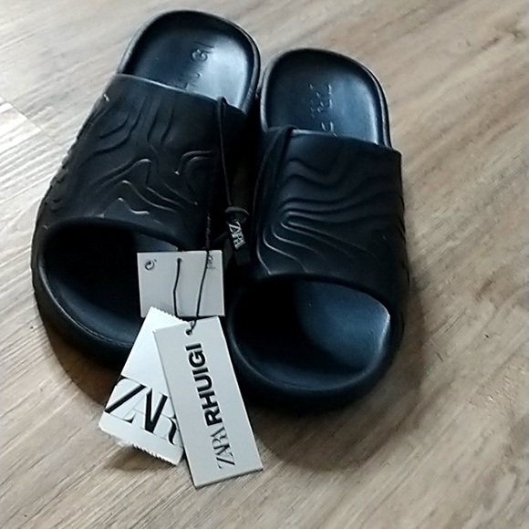 ZARA X RHUIGI Slippers